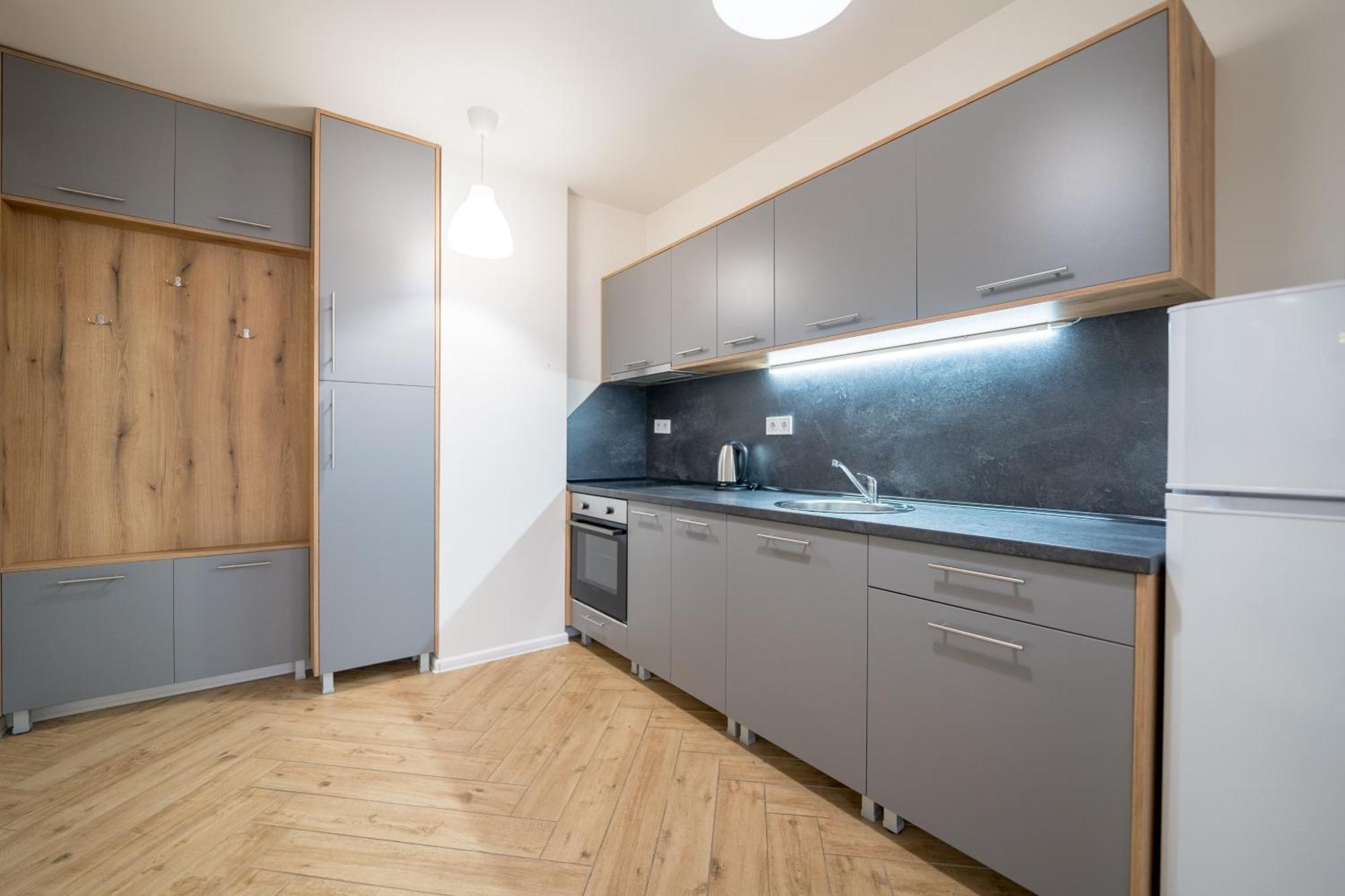 Wow For Rent 2 Bul Montevideo 25a - B Apartemen *