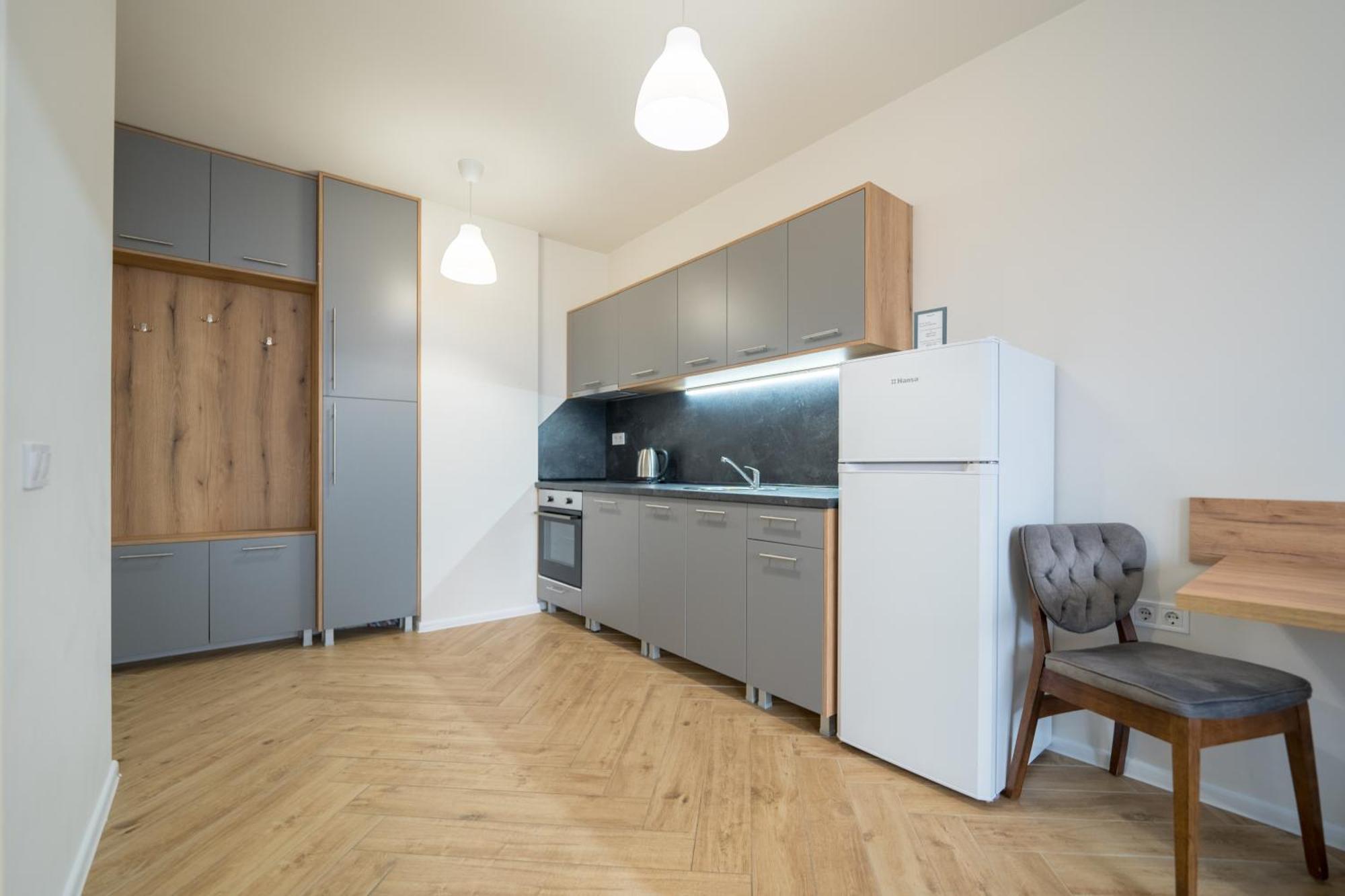 Apartemen Wow For Rent 2 Bul Montevideo 25a - B *