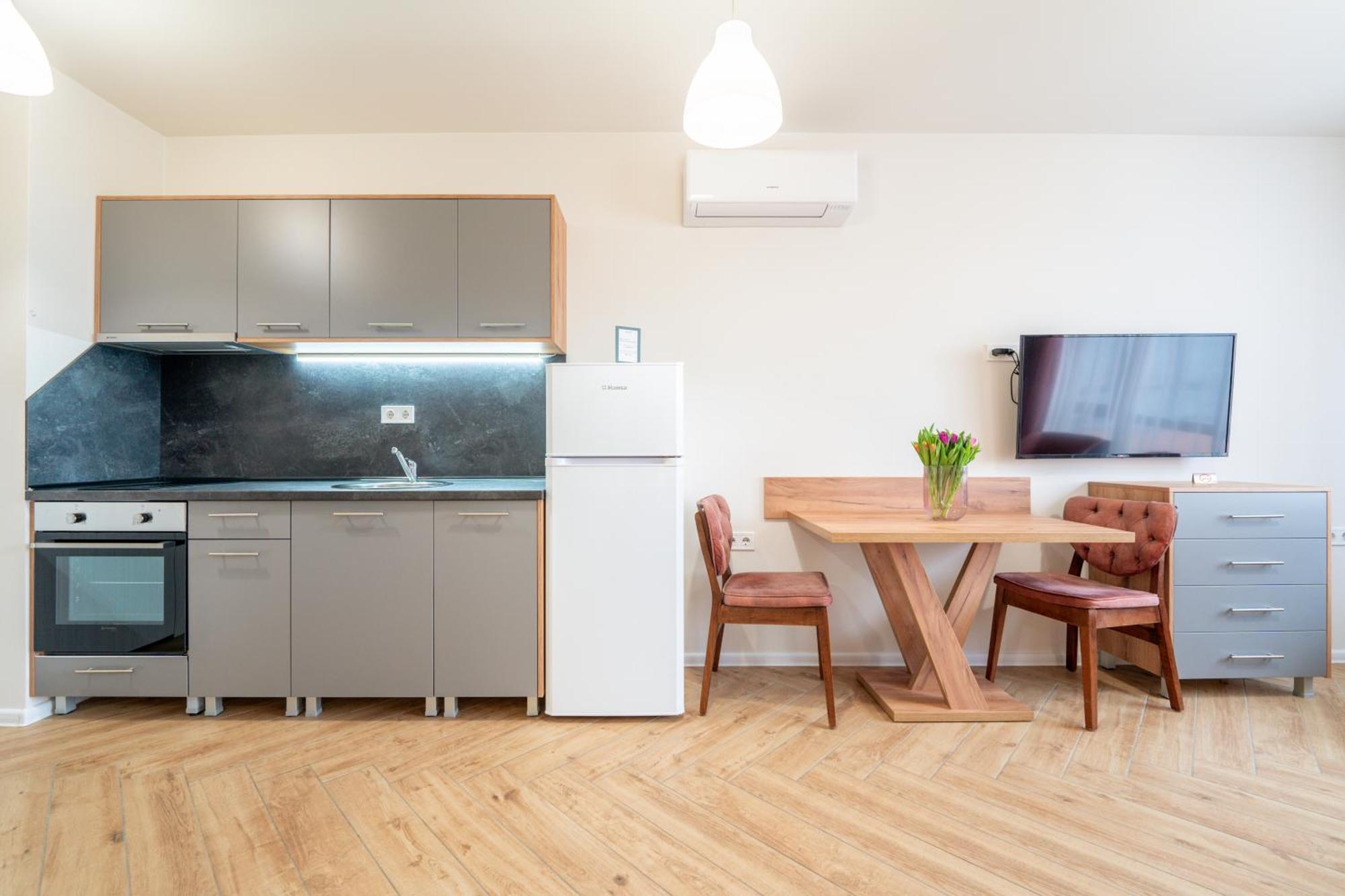 Wow For Rent 2 Bul Montevideo 25a - B * Sofia