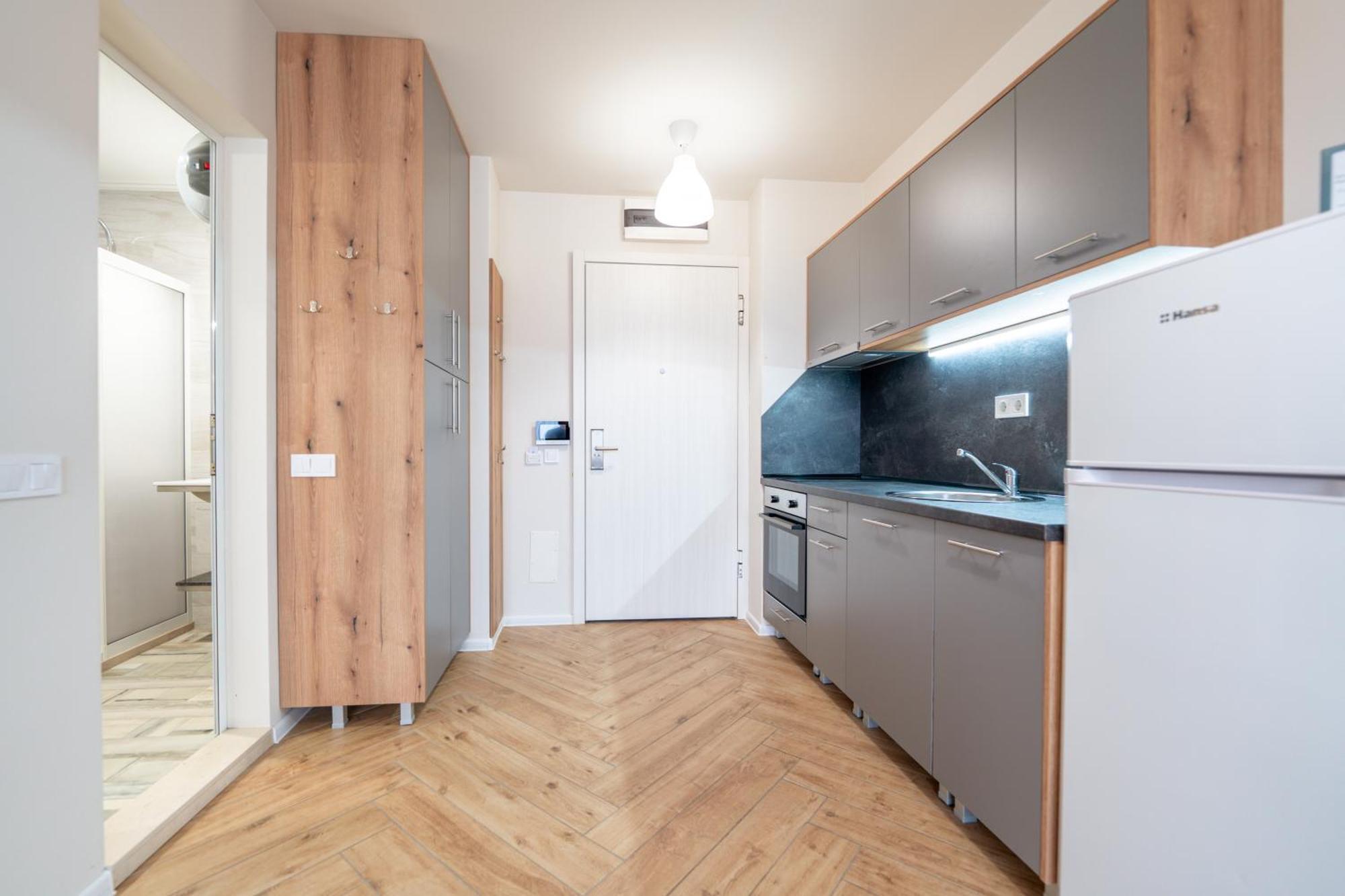 Wow For Rent 2 Bul Montevideo 25a - B Apartemen *